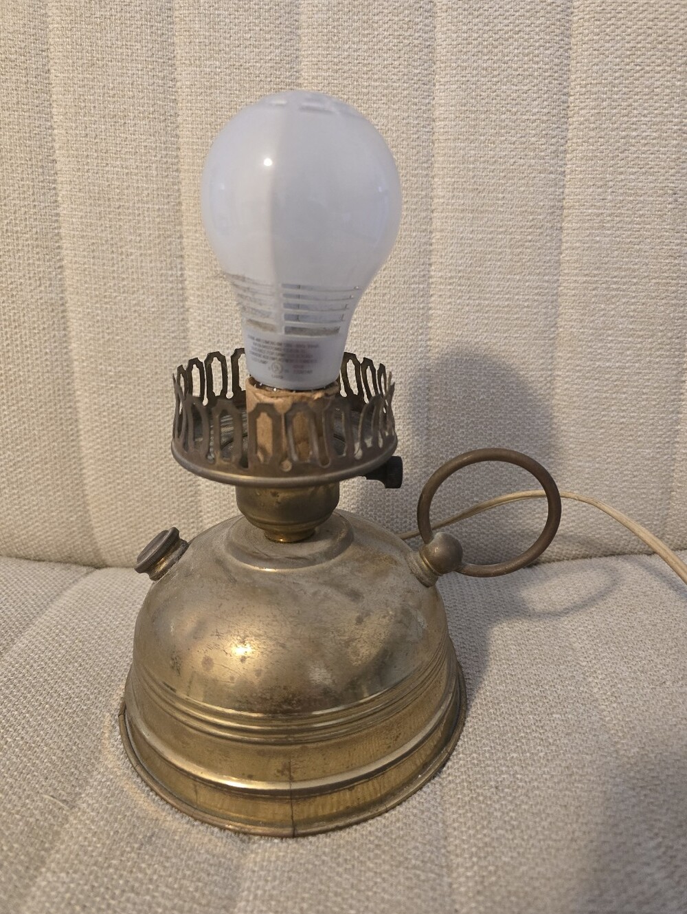 MID CENTURY BRASS OIL STYLE FINGER LOOP LAMP Electric